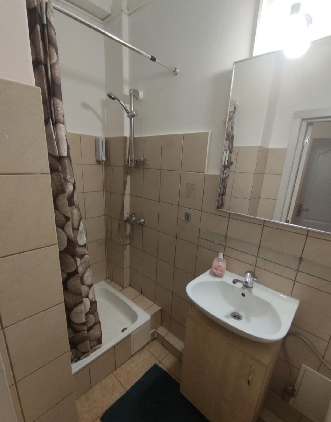 Christie'S 3 Central Apartment To Bucarest エクステリア 写真